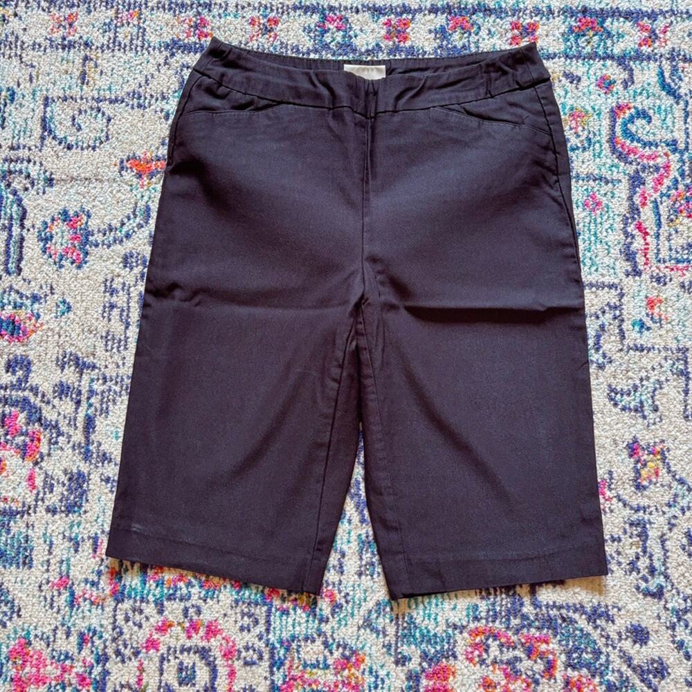 Chico's So Slimming Charcoal Pull On Bermuda Shorts Size 0 Short